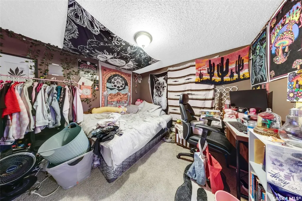 309 / 311 Y Avenue S Saskatoon SK S7M 3J6