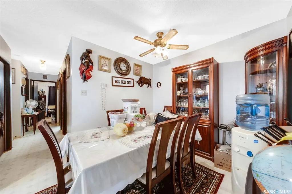 309 / 311 Y Avenue S Saskatoon SK S7M 3J6