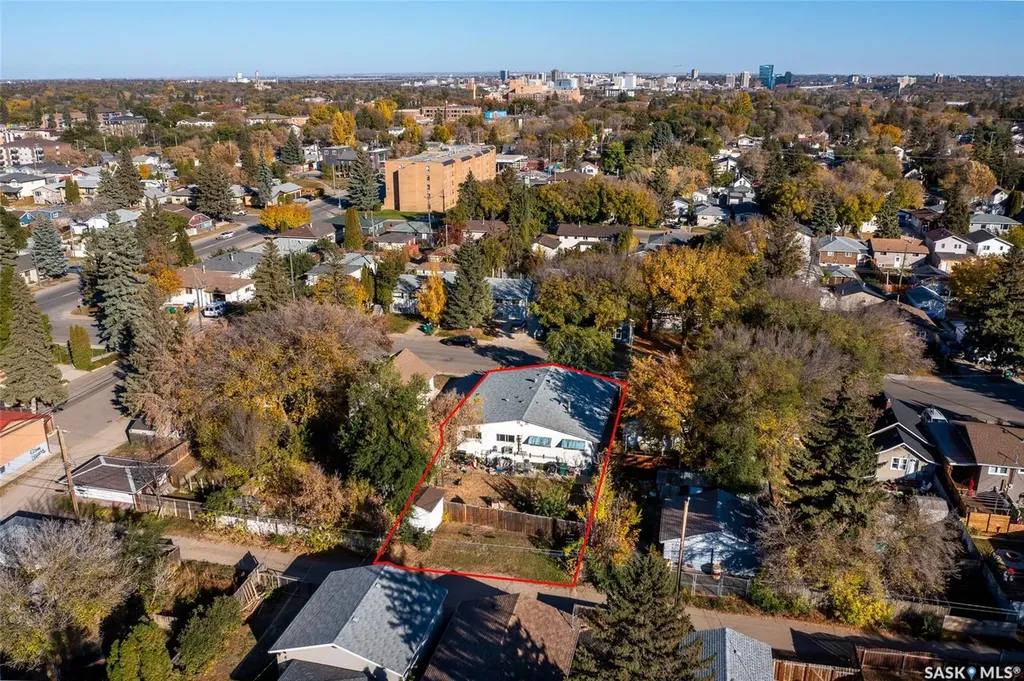 309 / 311 Y Avenue S Saskatoon SK S7M 3J6