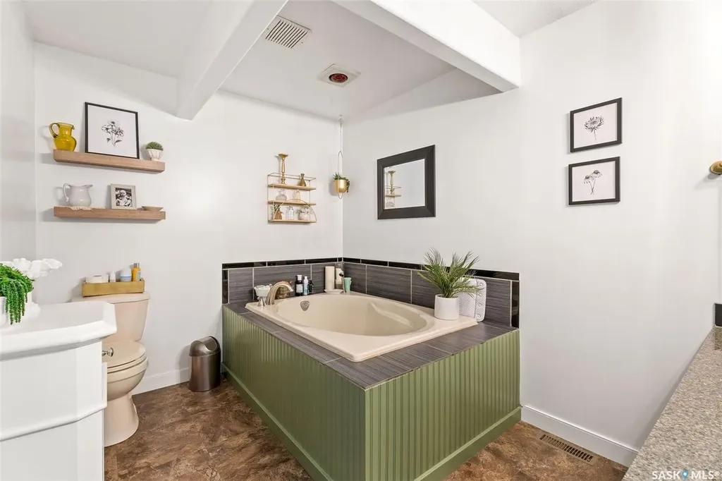 213 1st Street Beatty SK S0J 0C0