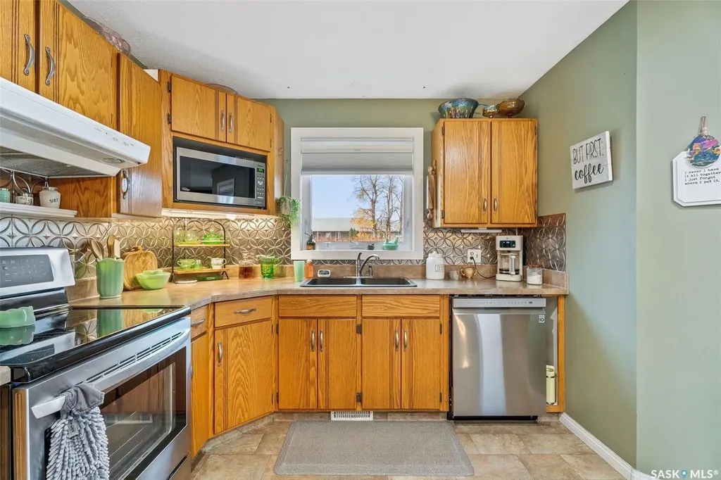 213 1st Street Beatty SK S0J 0C0