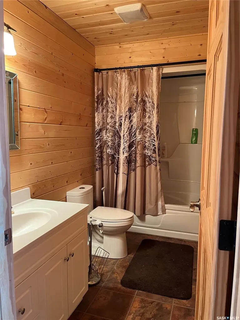 6 Delaronde Avenue Big River Rm No. 555 SK S0J 0E0