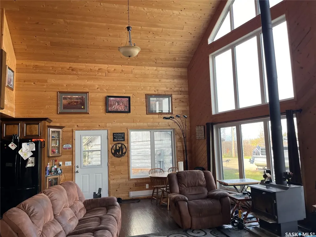 6 Delaronde Avenue Big River Rm No. 555 SK S0J 0E0