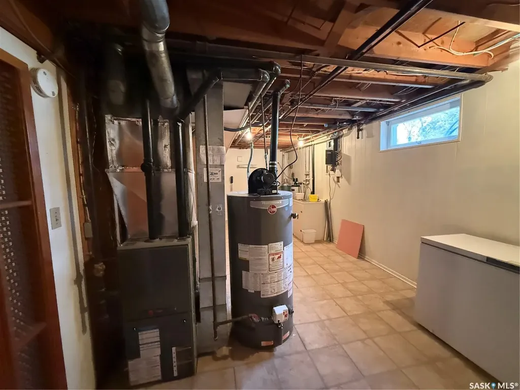 507 7th Avenue E Assiniboia SK S0H 0B0