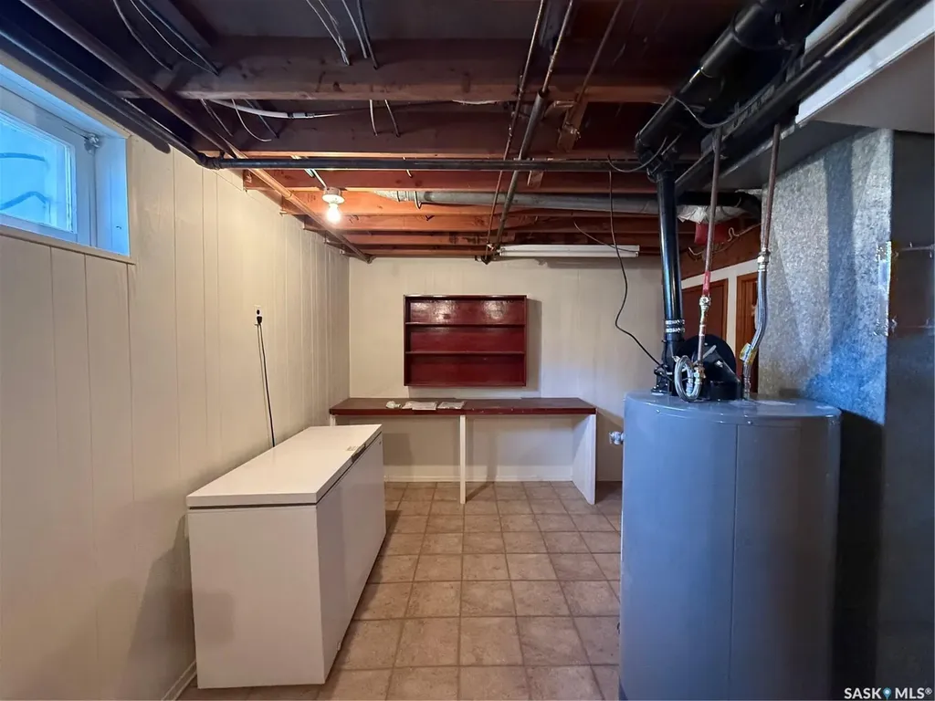 507 7th Avenue E Assiniboia SK S0H 0B0