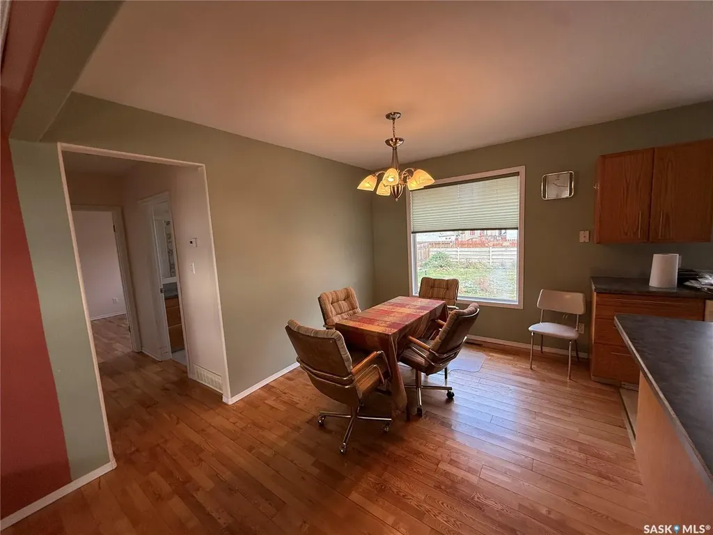 507 7th Avenue E Assiniboia SK S0H 0B0