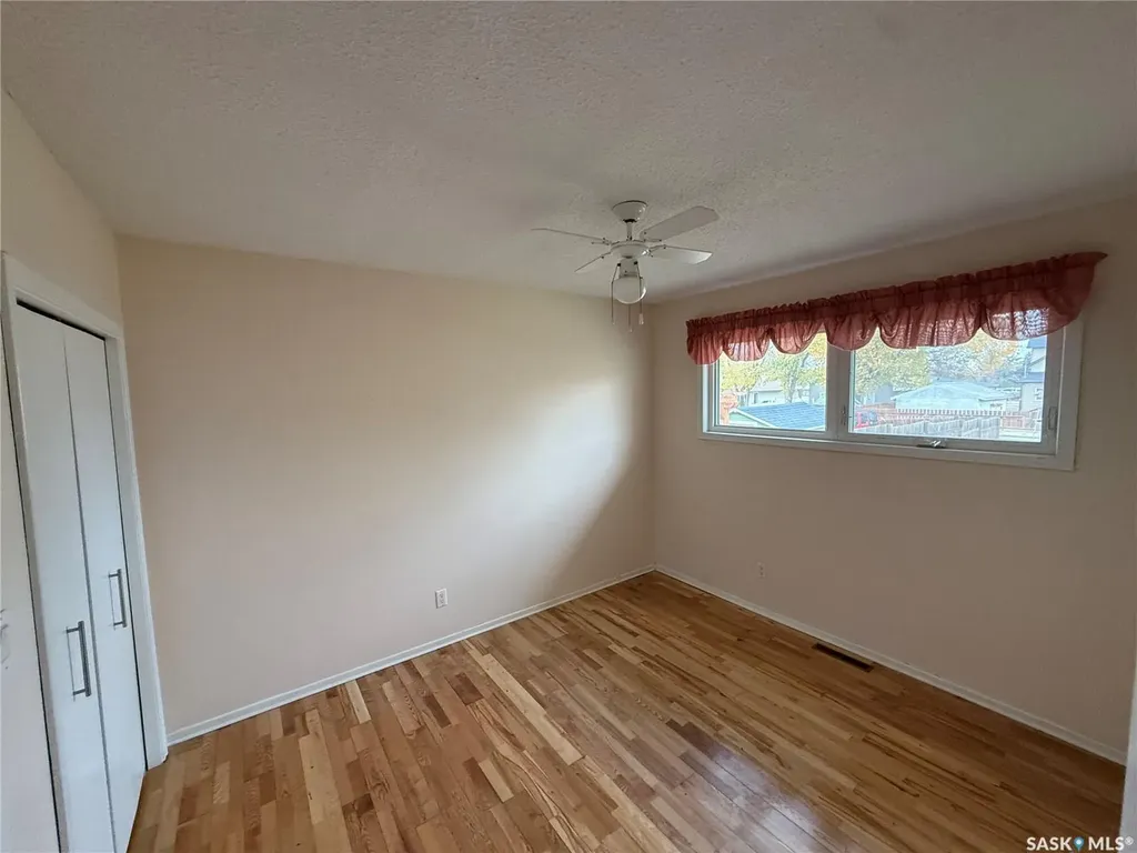 507 7th Avenue E Assiniboia SK S0H 0B0