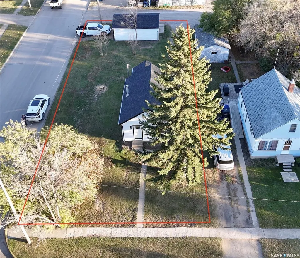 212 Garfield Street Davidson SK S0G 1A0