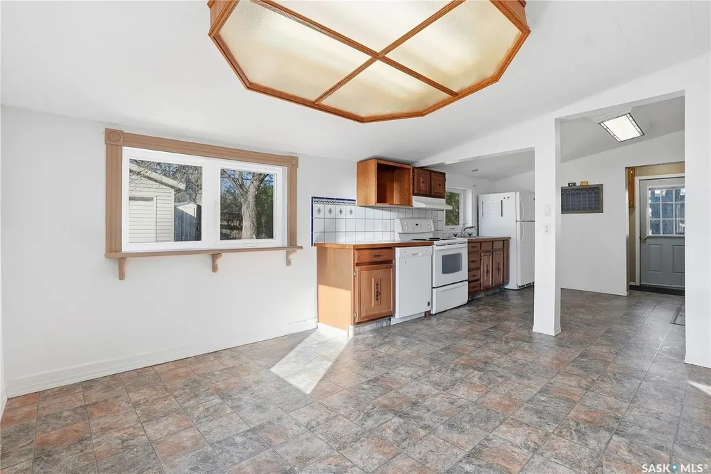 450 Charles Street Asquith SK S0K 0J0