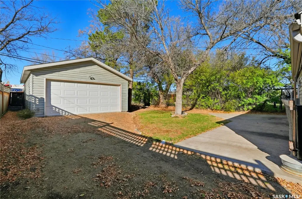 450 Charles Street Asquith SK S0K 0J0