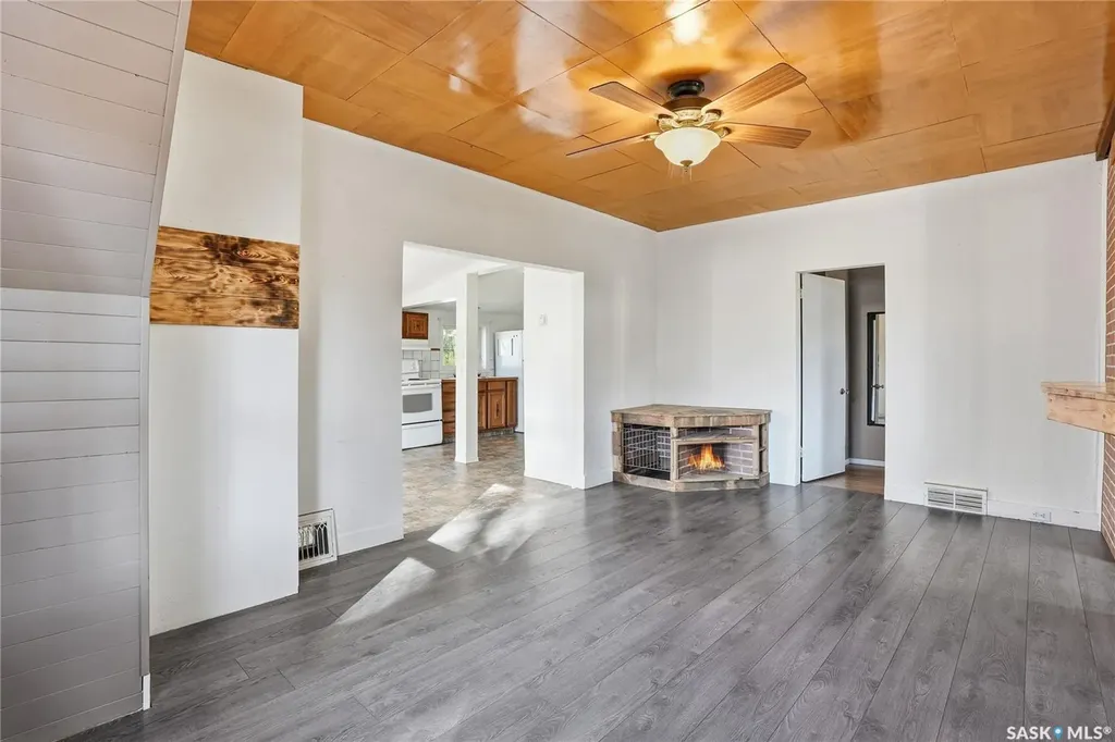 450 Charles Street Asquith SK S0K 0J0