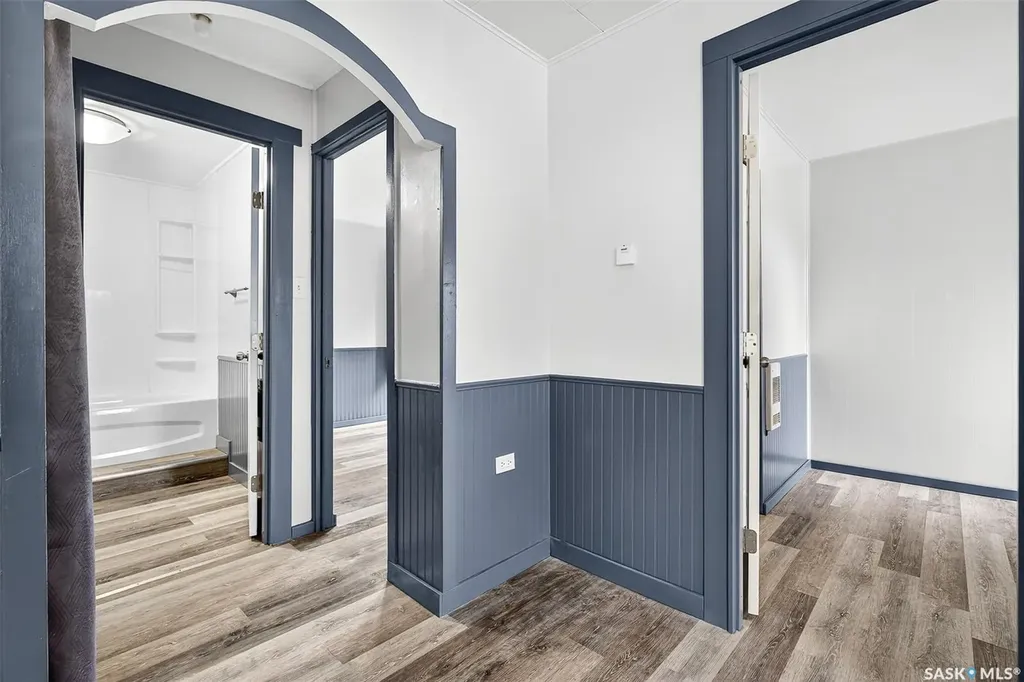 826 Athabasca Street E Moose Jaw SK S6H 0M7