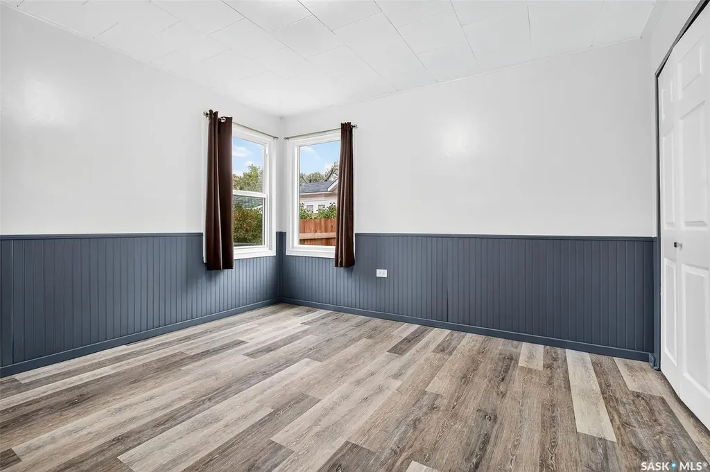 826 Athabasca Street E Moose Jaw SK S6H 0M7