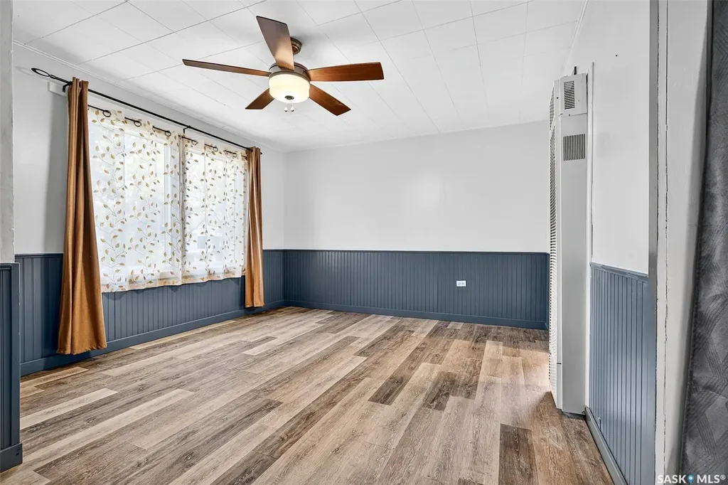 826 Athabasca Street E Moose Jaw SK S6H 0M7