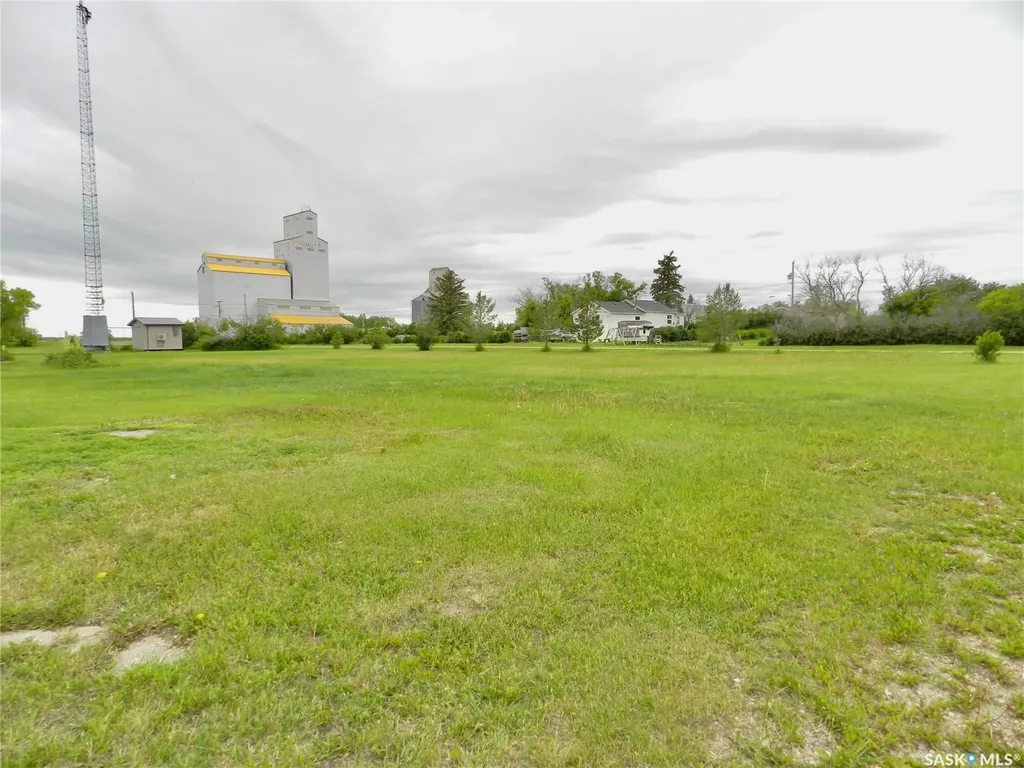 1234 Brownlee Street Tuxford SK S0H 4C0