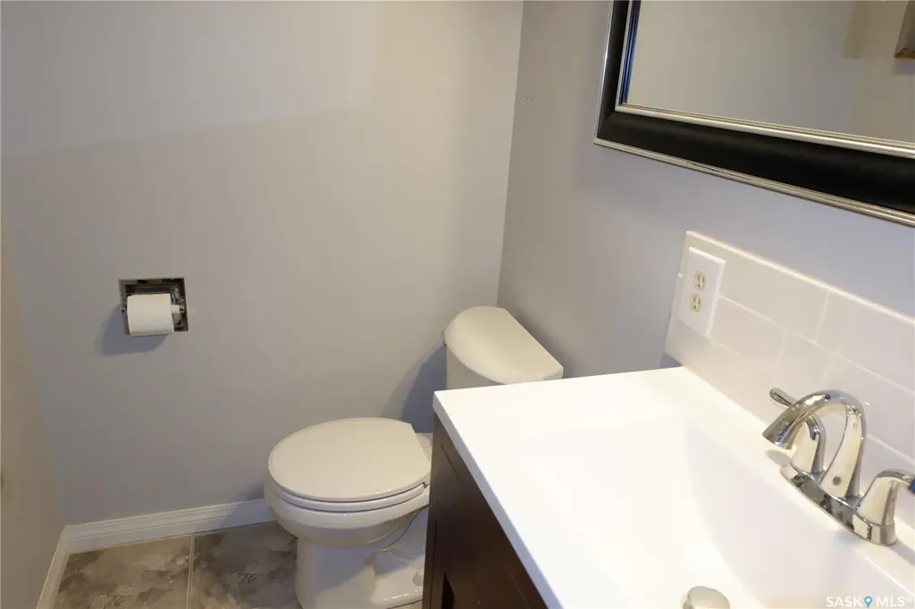 107 Empire Place Assiniboia SK S0H 0B0