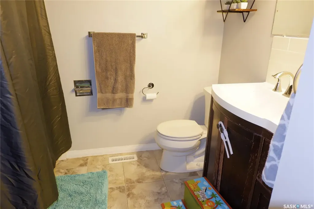 107 Empire Place Assiniboia SK S0H 0B0