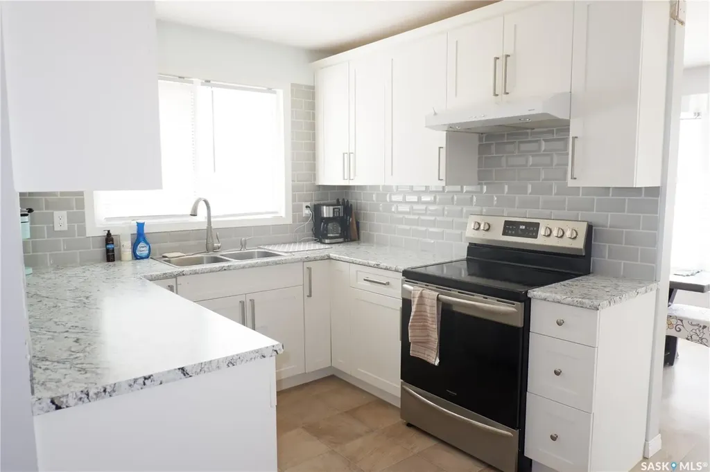 107 Empire Place Assiniboia SK S0H 0B0