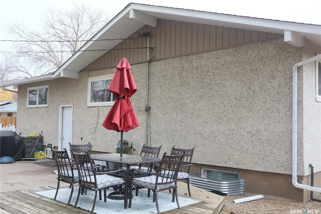 107 Empire Place Assiniboia SK S0H 0B0