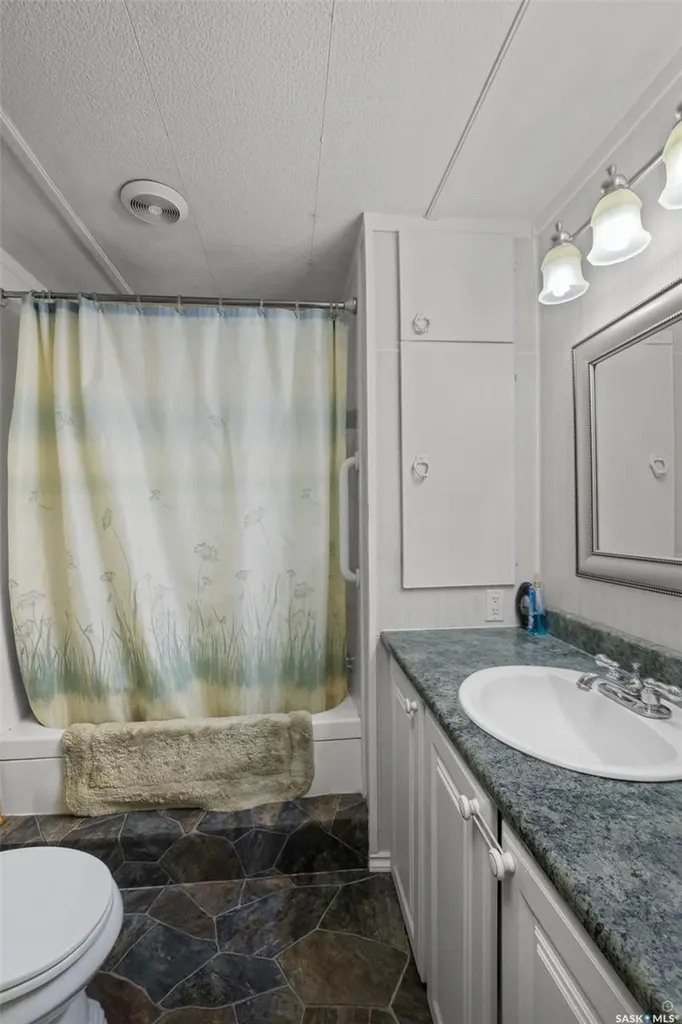 2104 15th Street NW Buckland Rm No. 491 SK S0J 2N0