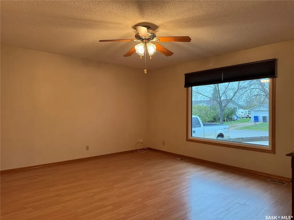 127 Broadway Street Foam Lake SK S0A 1A0