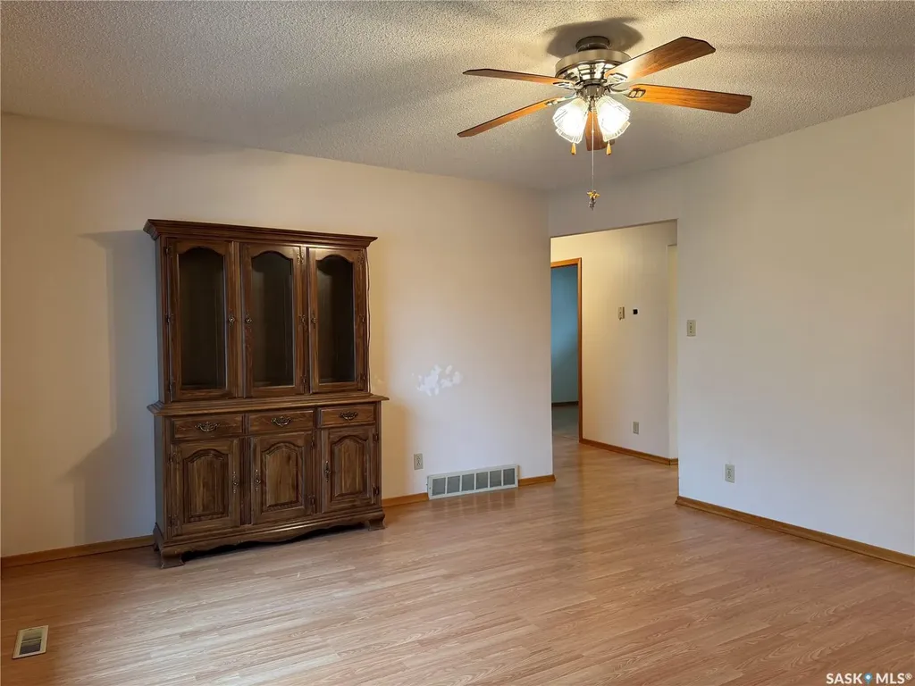 127 Broadway Street Foam Lake SK S0A 1A0