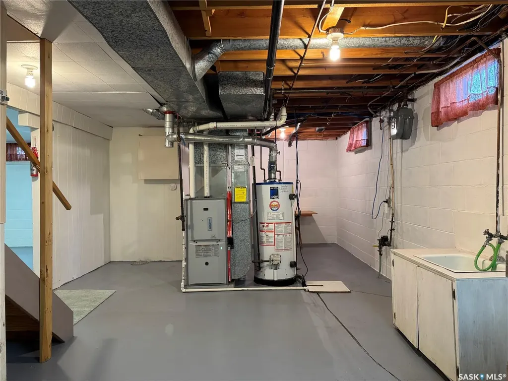 127 Broadway Street Foam Lake SK S0A 1A0