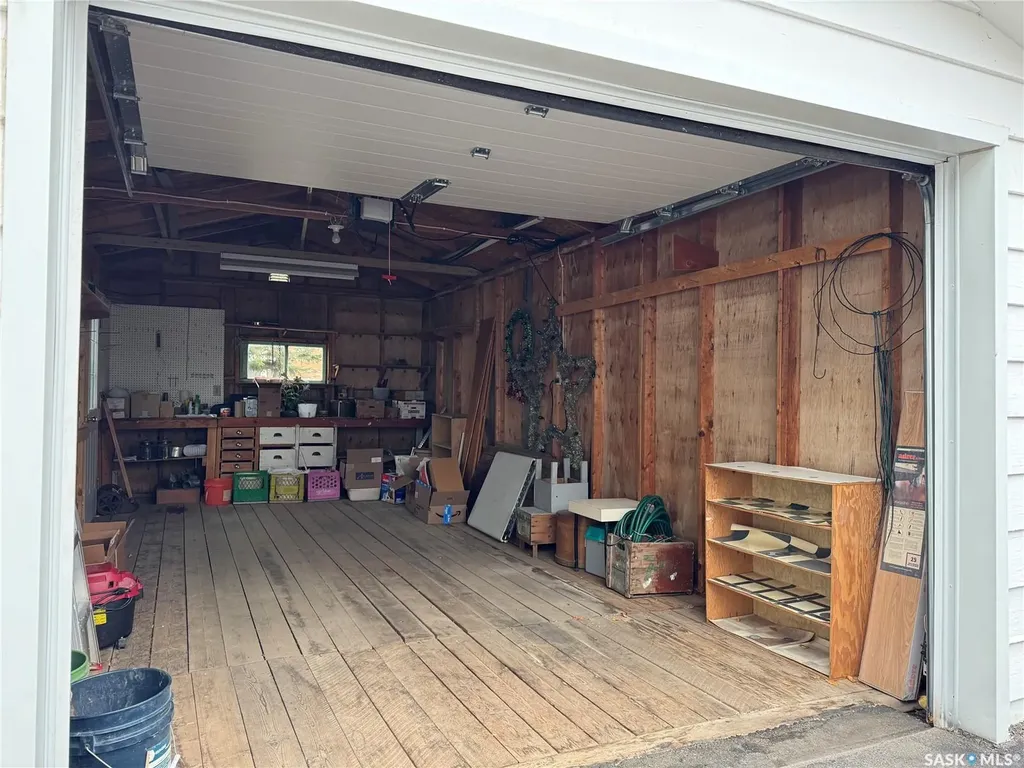 127 Broadway Street Foam Lake SK S0A 1A0