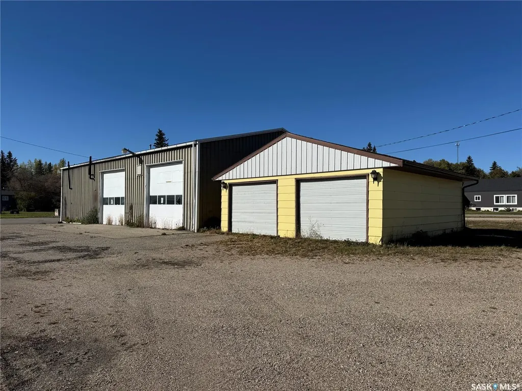 124-126 Aspen Street Leroy SK S0K 2P0