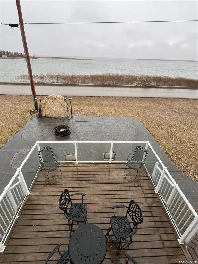 30 Lakeshore Drive Fishing Lake SK S0A 4J0