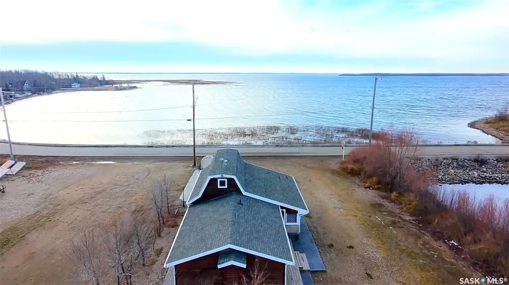 30 Lakeshore Drive Fishing Lake SK S0A 4J0