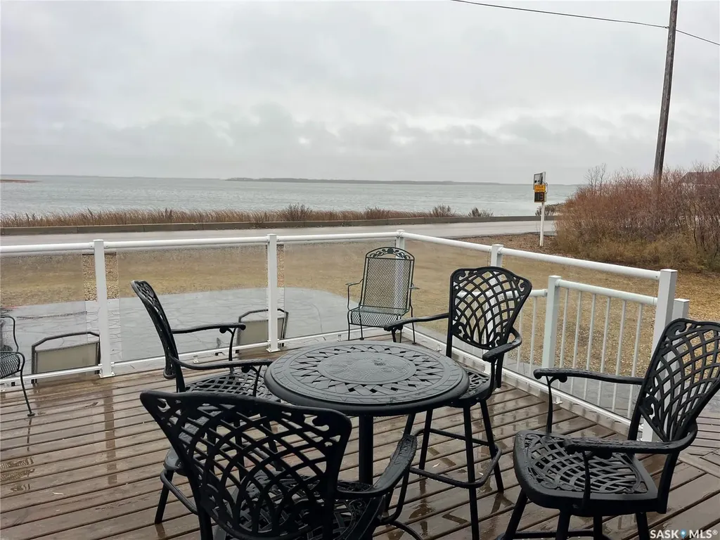 30 Lakeshore Drive Fishing Lake SK S0A 4J0