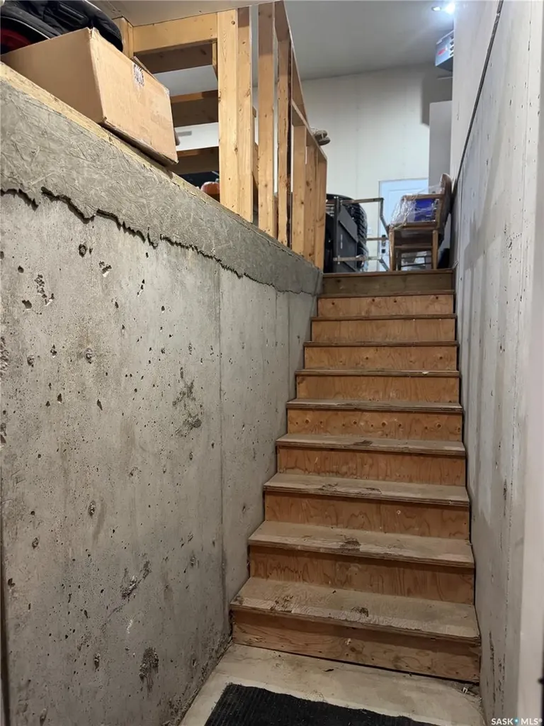 494 16th Avenue Humboldt SK S0K 2A0