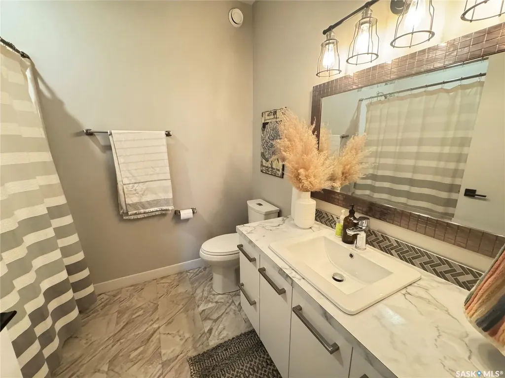 494 16th Avenue Humboldt SK S0K 2A0