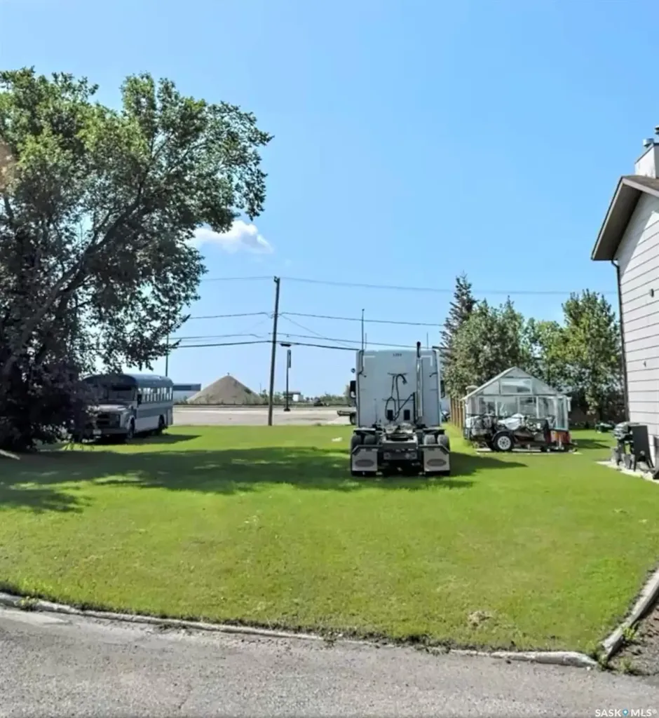 12 Shannon Crescent Lanigan SK S0K 2M0