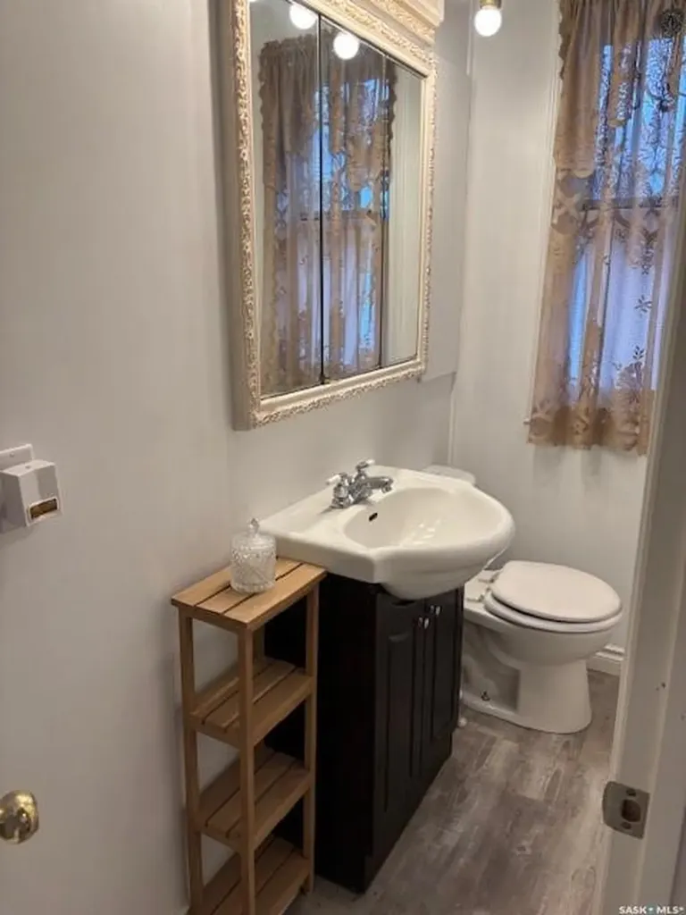 224 3rd Avenue W Canora SK S0A 0L0