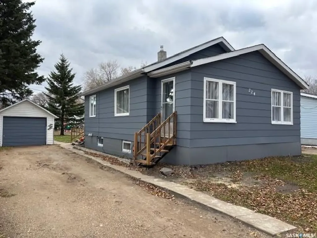 224 3rd Avenue W Canora SK S0A 0L0