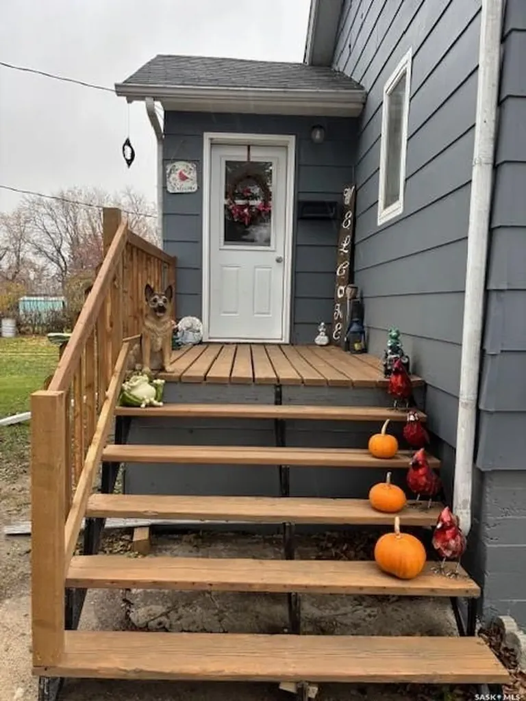 224 3rd Avenue W Canora SK S0A 0L0