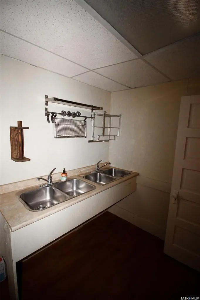 104 Maple Avenue S Eastend SK S0N 0T0