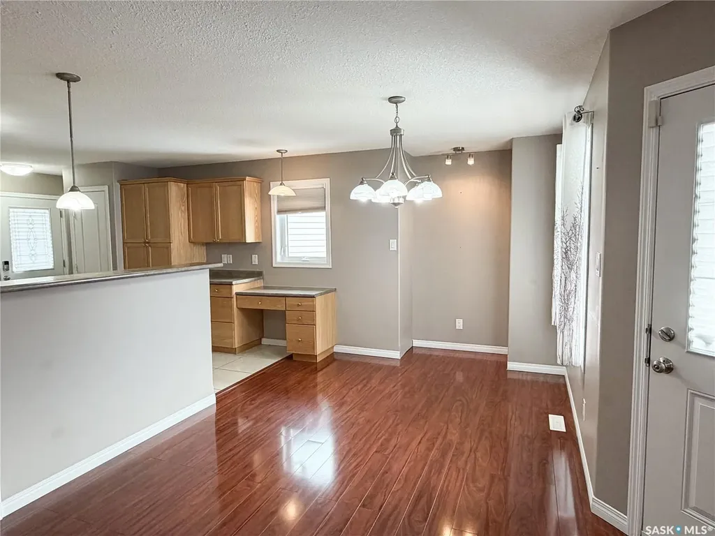 7 Fairway Court Meadow Lake SK S9X 1Z9