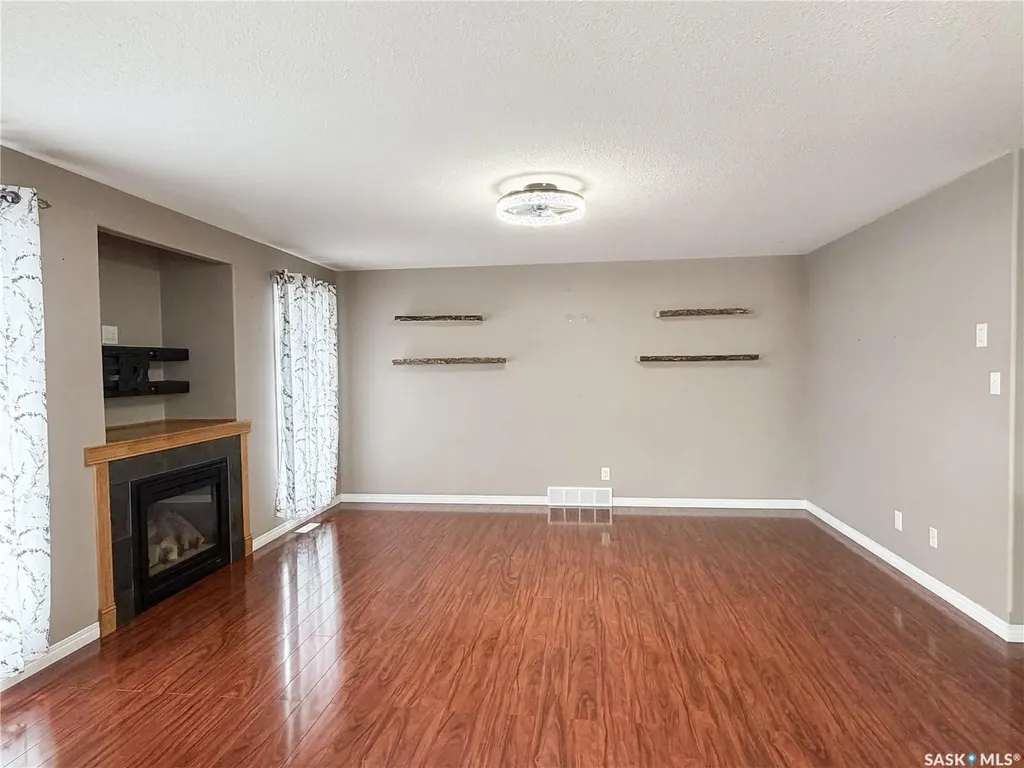 7 Fairway Court Meadow Lake SK S9X 1Z9