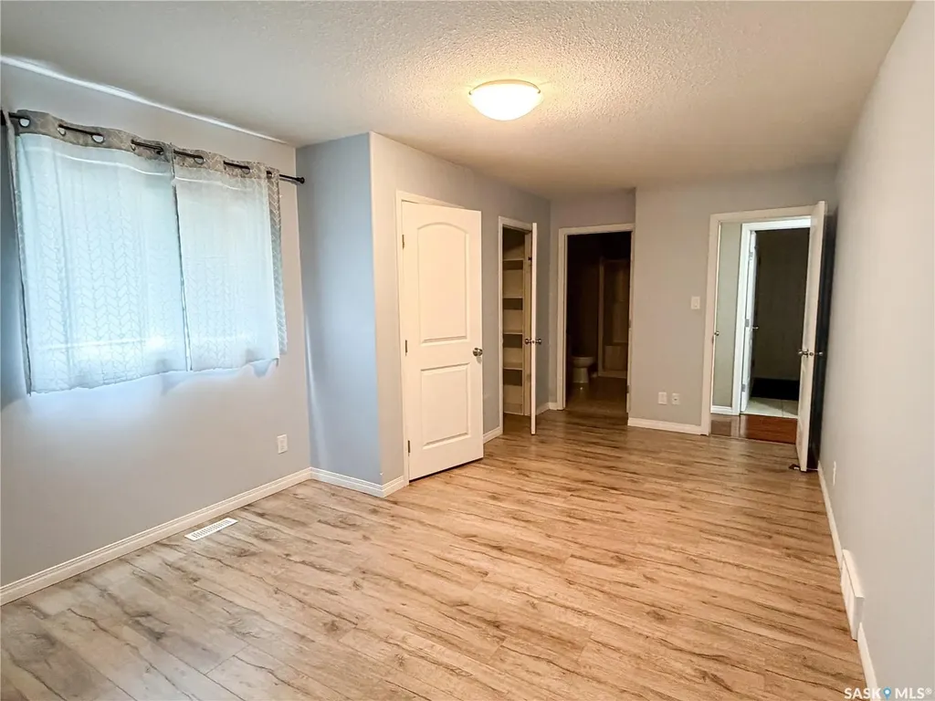 7 Fairway Court Meadow Lake SK S9X 1Z9