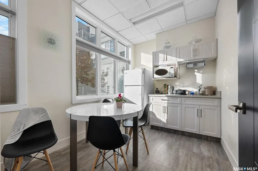 1723 Badham Boulevard Regina SK S4P 0L9