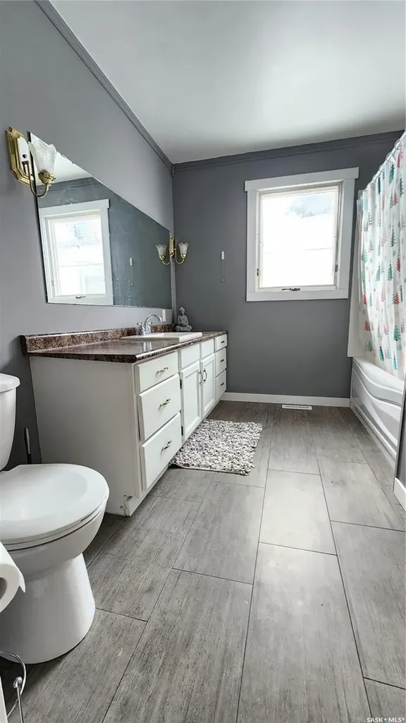 208 4th Street W Wilkie SK S0M 4W0