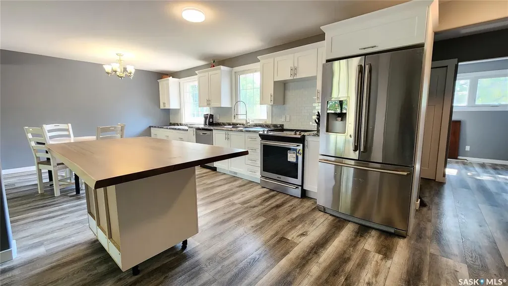 208 4th Street W Wilkie SK S0M 4W0