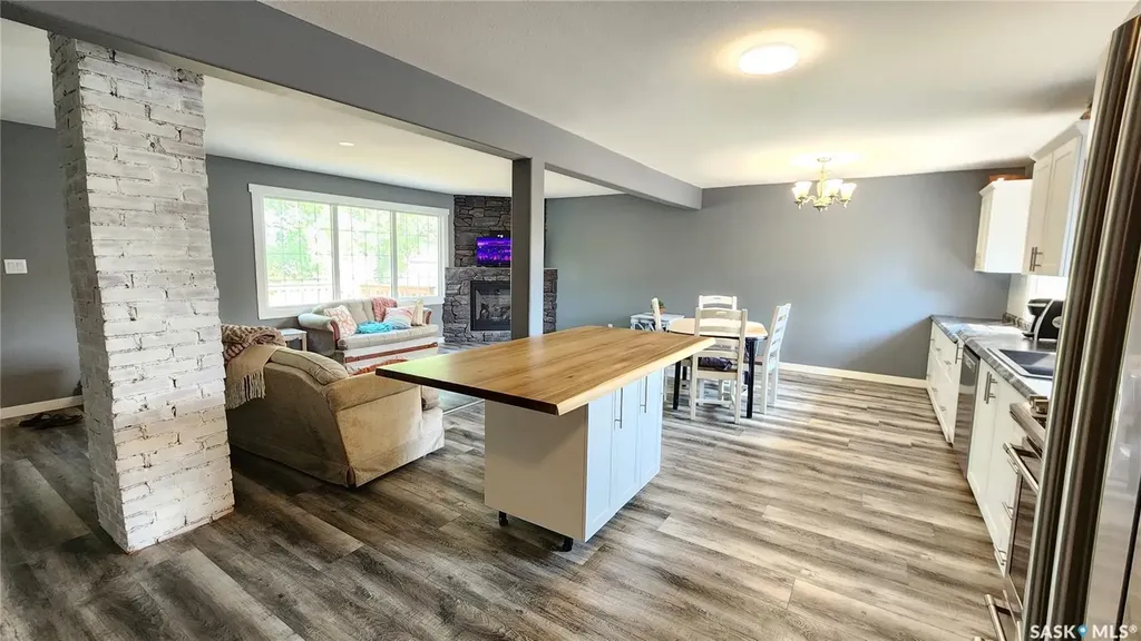 208 4th Street W Wilkie SK S0M 4W0