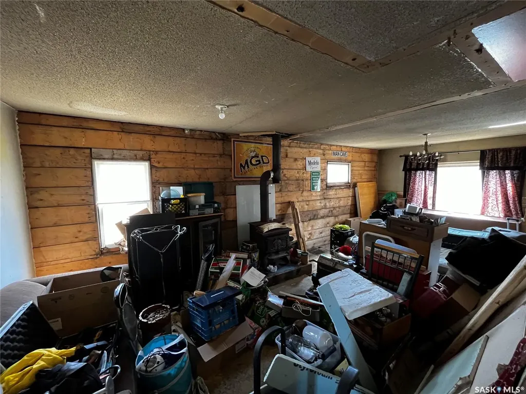 121 5th Street Bladworth SK S0G 0J0