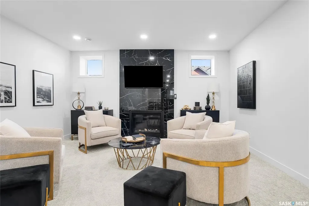 351 Edgemont Crescent Corman Park Rm No. 344 SK S7T 1A2