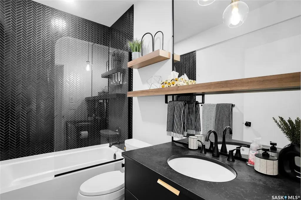 351 Edgemont Crescent Corman Park Rm No. 344 SK S7T 1A2