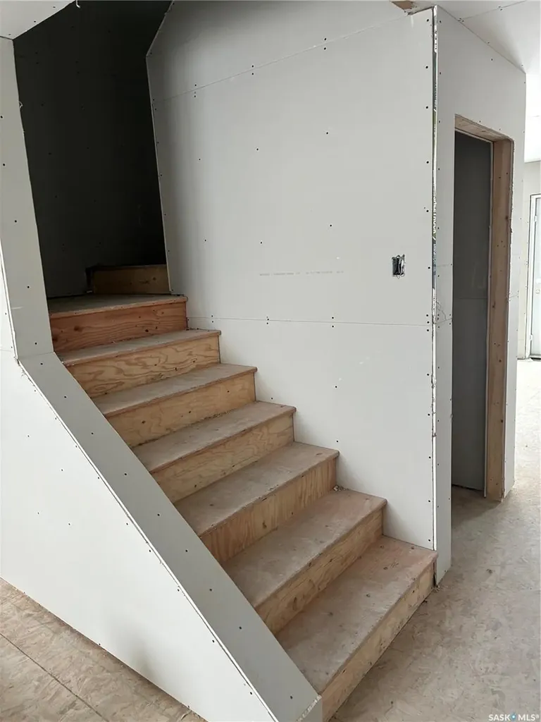 13 Clement Road Lanigan SK S0K 2M0